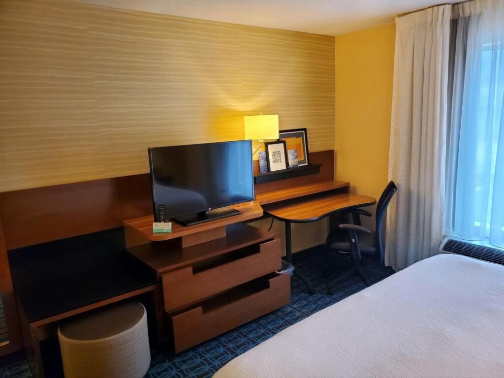 Fairfield Inn & Suites By Marriott Belle Vernon Bagian luar foto