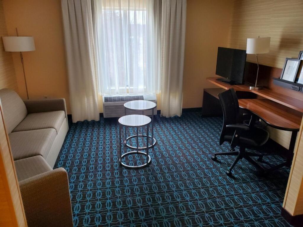 Fairfield Inn & Suites By Marriott Belle Vernon Bagian luar foto