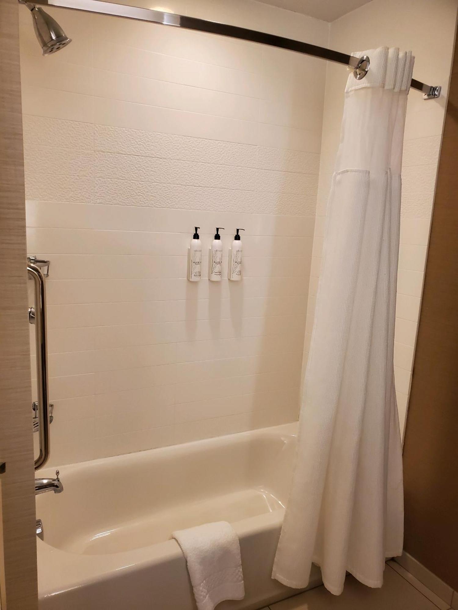 Fairfield Inn & Suites By Marriott Belle Vernon Bagian luar foto