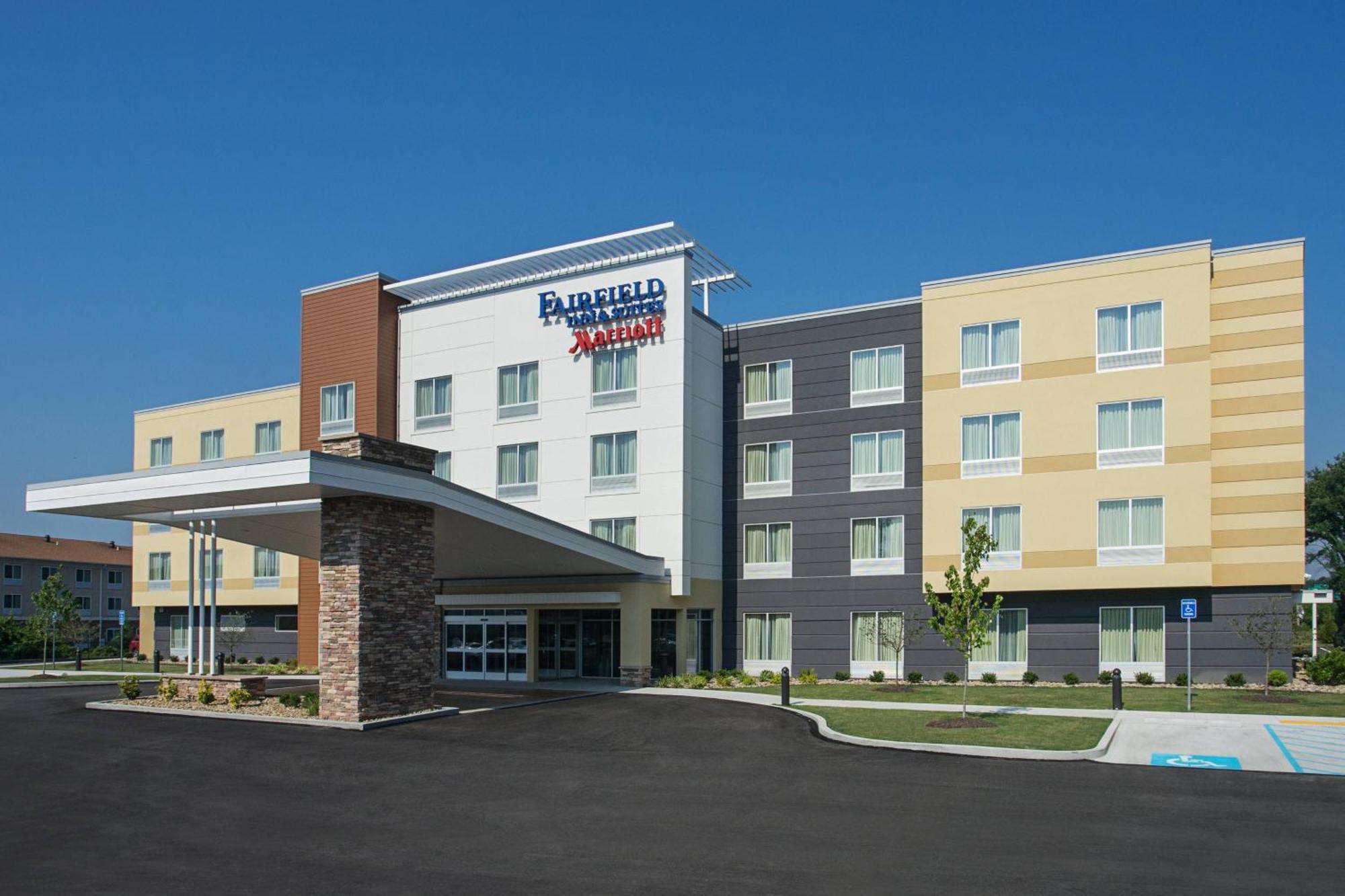 Fairfield Inn & Suites By Marriott Belle Vernon Bagian luar foto