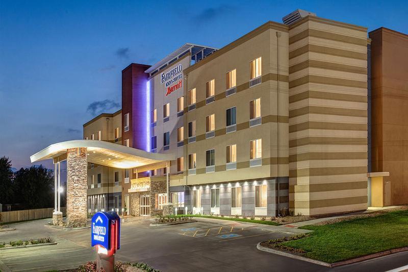 Fairfield Inn & Suites By Marriott Belle Vernon Bagian luar foto